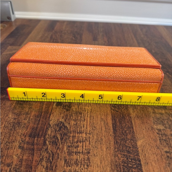 VIVO $580 Orange Genuine Shagreen Stingray Leather Clutch Purse with Gold Chain - Picture 5 of 6